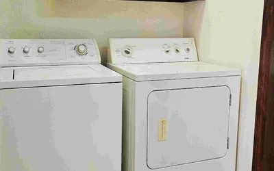 Photo 2 - Apartment Near University