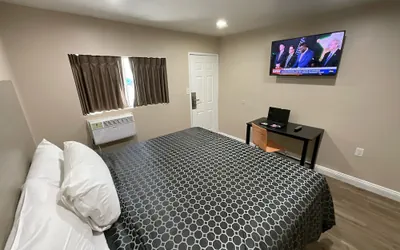 Photo 3 - State Motel