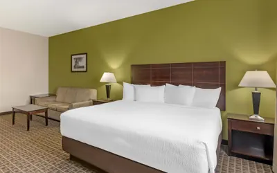 Photo 2 - Best Western Plus Havre Inn & Suites