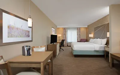 Photo 4 - Holiday Inn Express & Suites New Cumberland by IHG