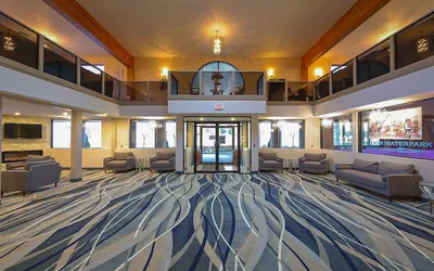 Photo 2 - Grand Marquis Waterpark Hotel & Suites