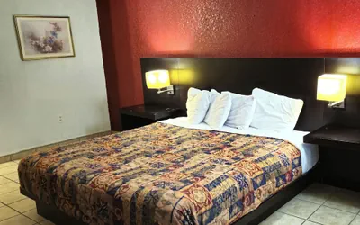 Photo 5 - River Valley Inn & Suites (Extended Stay)