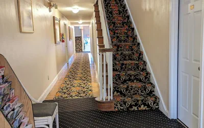 Photo 3 - Clarem Happy Days Inn