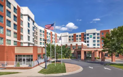 Photo 2 - Embassy Suites by Hilton Charlotte Ayrsley