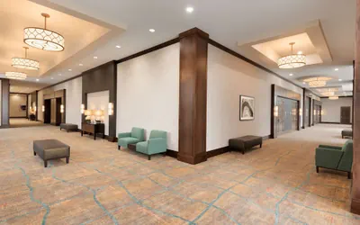Photo 4 - Embassy Suites by Hilton Chicago Naperville