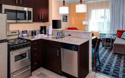 Photo 2 - Towneplace Suites Bakersfield West