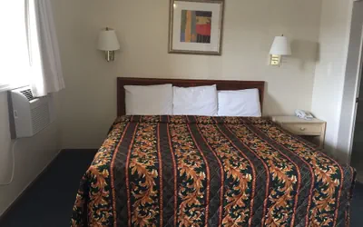 Photo 5 - Coastal Motel