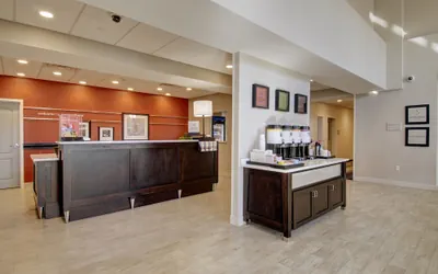 Photo 4 - Hampton Inn & Suites Springfield/Downtown