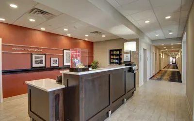 Photo 2 - Hampton Inn & Suites Springfield/Downtown