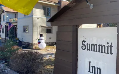 Summit Inn