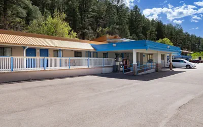 Photo 3 - Budget Lodge Ruidoso