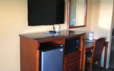 Photo 5 - National City Motel