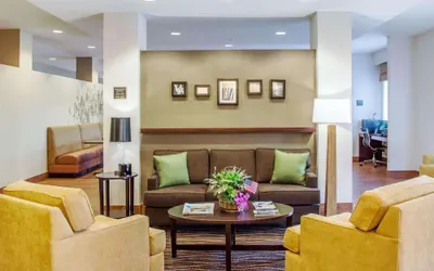 Photo 4 - Sleep Inn & Suites Parkersburg - Mineral Wells
