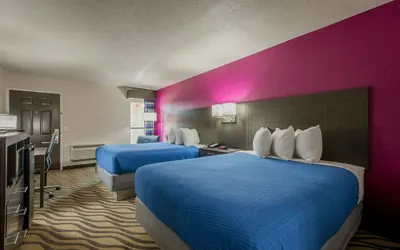 Photo 5 - Stratford House Inns - Edmond