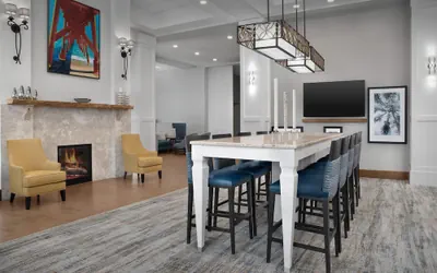 Photo 5 - Hampton Inn & Suites Vero Beach Downtown