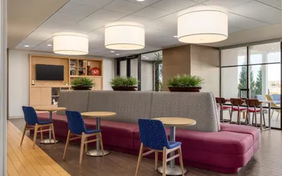 Photo 3 - Home2 Suites by Hilton Farmington/Bloomfield