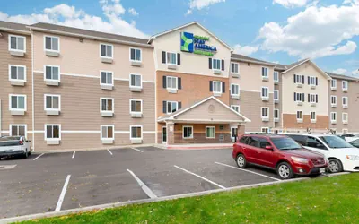 Photo 2 - Extended Stay America Select Suites - Kansas City - Stadium