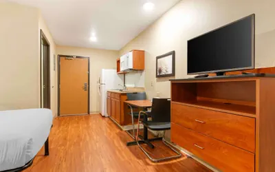 Photo 5 - Extended Stay America Select Suites - Kansas City - Stadium