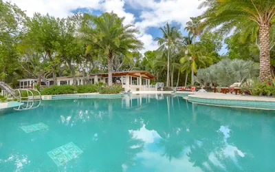 Photo 3 - Largo Resort