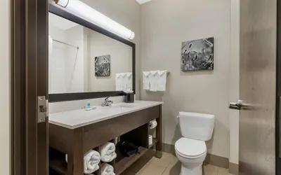 Photo 5 - Comfort Inn & Suites