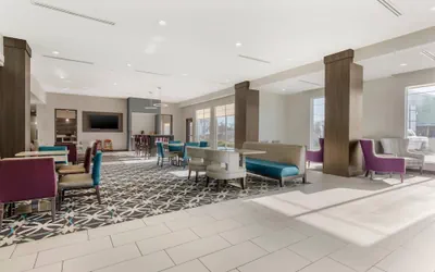 Photo 4 - Comfort Inn & Suites
