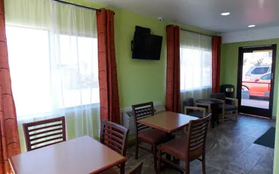 Photo 5 - Apex Inn