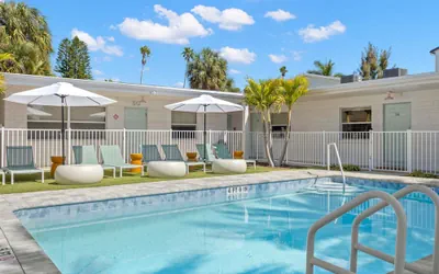 Studio w/ King Bed Heated Pool, Steps to Beach!