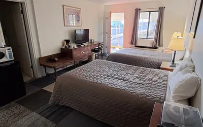 Photo 4 - Southwest Motel