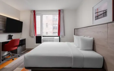 Photo 4 - Ramada By Wyndham Brooklyn Near Flatbush