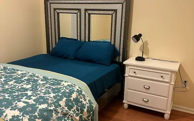 Photo 2 - NWK 457 ROOM 112-B