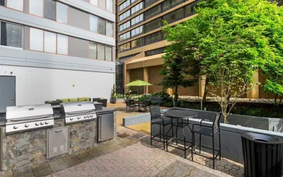 Crystal City Apartments near Reagan Airport - We Host