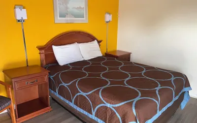 Photo 5 - American Inn Motel