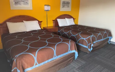 Photo 4 - American Inn Motel