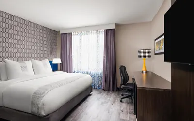 Photo 2 - GLō Best Western Bronx NYC