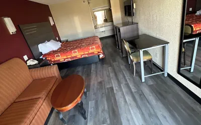 Photo 4 - CourtesyStay