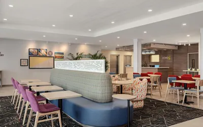 Photo 4 - Home2 Suites By Hilton Springfield