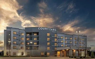 Photo 2 - Courtyard By Marriott Sherman