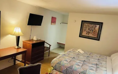 Photo 4 - Regent Motel