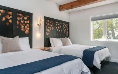 Photo 3 - The Lincoln Boutique Motel