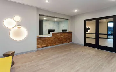 Photo 5 - ECHO Suites Extended Stay by Wyndham Madison