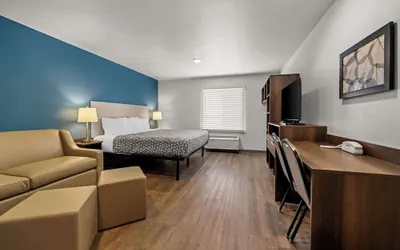 Photo 5 - Woodspring Suites Loves Park Rockford