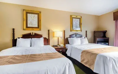 Photo 5 - Precious Hotel