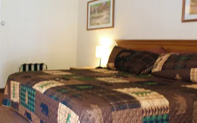 Photo 4 - The Lake George Inn