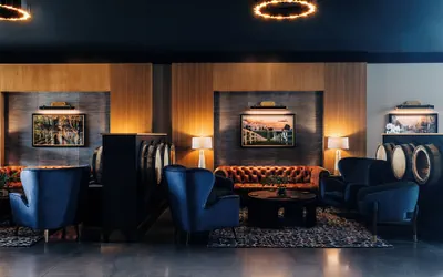 Photo 3 - The Trail Hotel