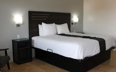 Photo 2 - Rodeway Inn Yuma Downtown