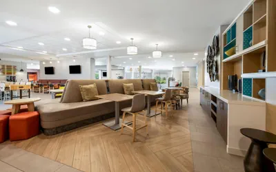Photo 4 - Home2 Suites By Hilton Madison East