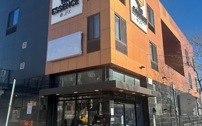 Photo 2 - The Essence Hotel AT JFK