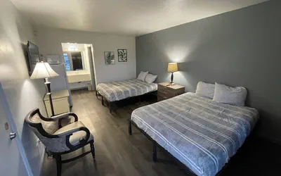 Photo 5 - Canyon Inn