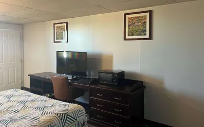 Photo 4 - Studio 6 Borger, Tx – Boom Town