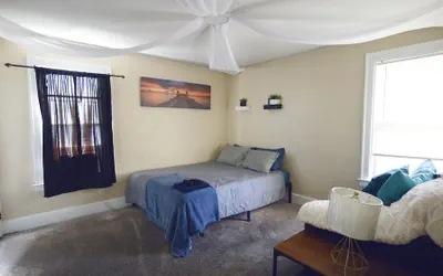 Photo 4 - Evanston BnB